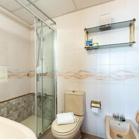 Malagasuite Seaside Penthouse דירה טורמולינוס